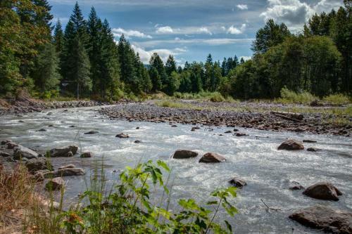 River White House Three-bedroom Chalet
