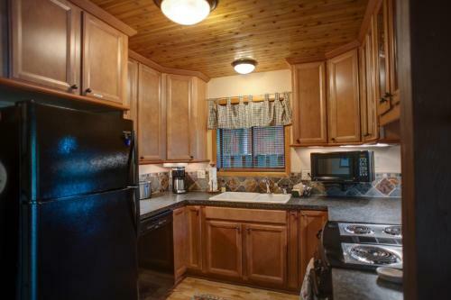 River White House Three-bedroom Chalet