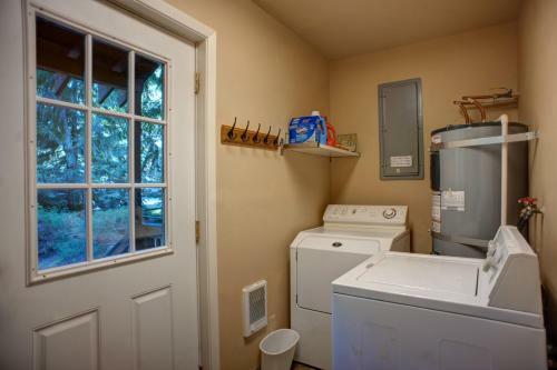 River White House Three-bedroom Chalet
