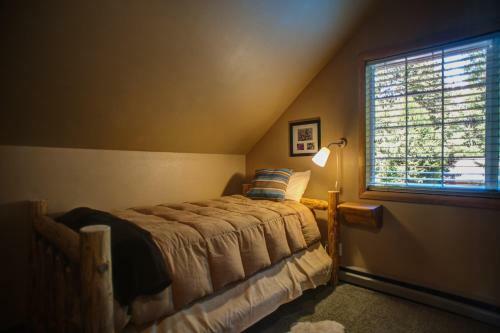 River White House Three-bedroom Chalet