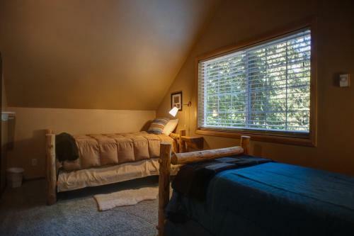 River White House Three-bedroom Chalet