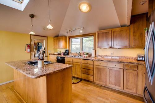 Seadrifter Oceanfront Beach House