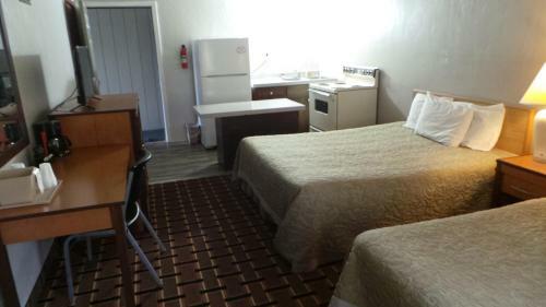 Hotel Anchor Bay Inn