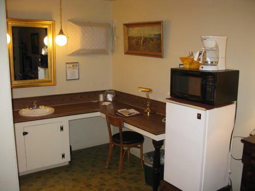 Motel Rustlers Inn
