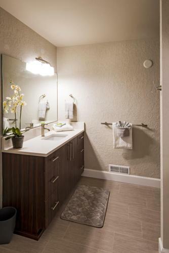Beach Drive Suites