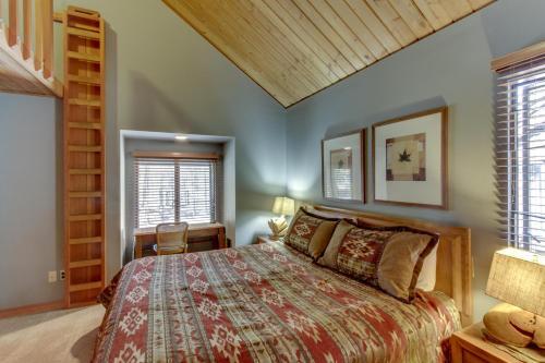 Salishan Lane 02 | Discover Sunriver