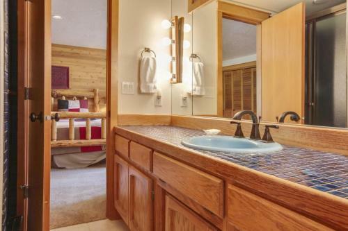 Redcedar 17 Four-bedroom Home