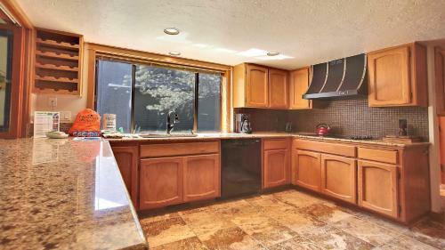 Redcedar 17 Four-bedroom Home