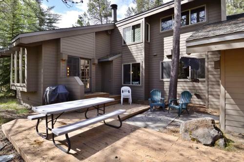Meadowlark 4 Six-bedroom Home