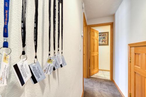 Mt Rainier Lane 07 | Discover Sunriver