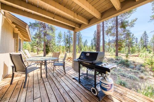 Mt Rainier Lane 07 | Discover Sunriver