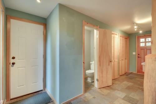 8 Cedar Lane