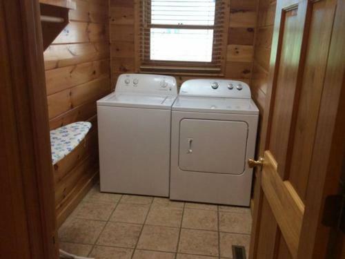 Party Hut Cabin