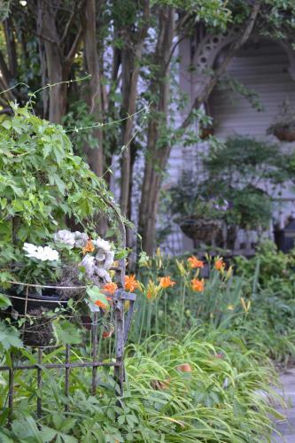 Carleton House Bed And Breakfast