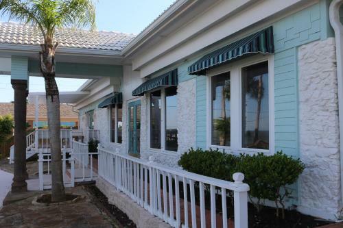 The Villa At Pelican Bay