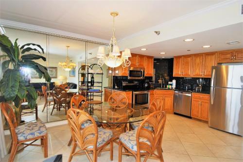 Apartamento Inverness Condo Unit #801