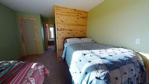 Canyonlands Lodging Wolf Springs Retreat
