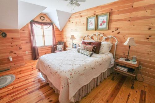 Kirkner Lake Cabin