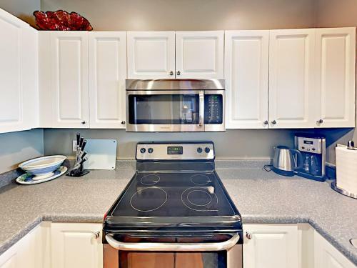 Apartamento 2414 1st Ave Condo Unit 405