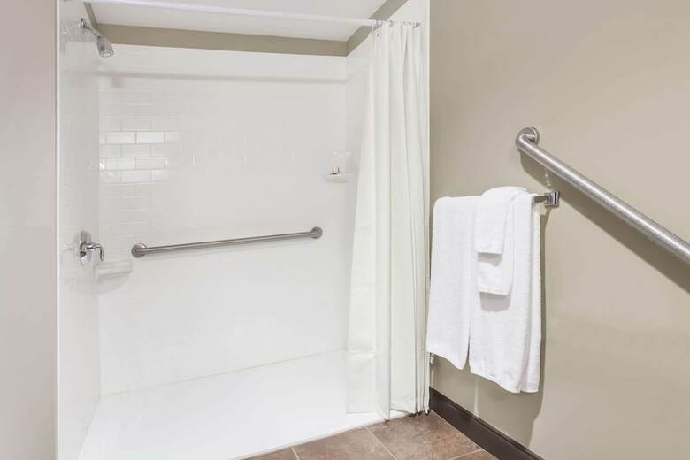 Hotel Microtel Inn & Suites By Wyndham - Timmins