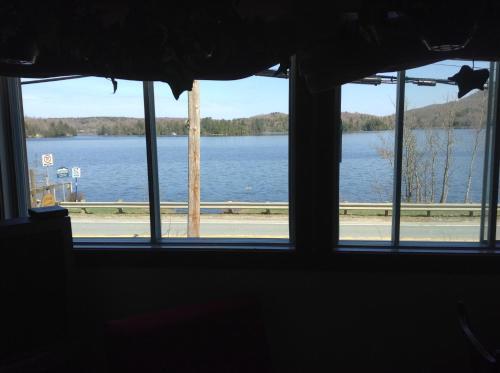 Cottages Du Lac Orford, Unit�s A & B