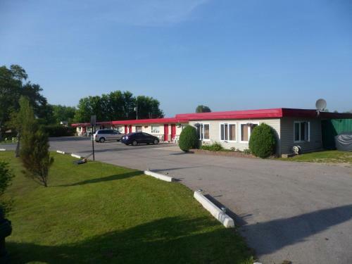 The Silver Birch Motel