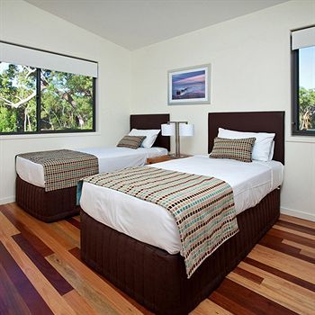 Hotel Breakfree Rainbow Shores