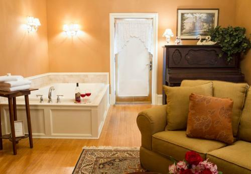 Bed & Breakfast The Foxglove Inn