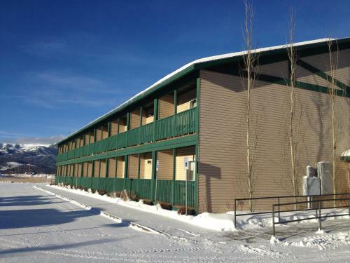 Lodge Flying Saddle Resort And Steak House