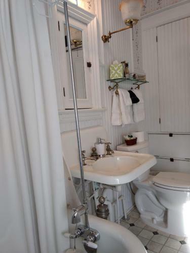 Bed & Breakfast Jesse Stone House B & B
