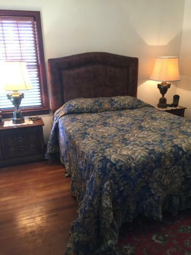 Hostal Capitol Vacations Main Street Cottage