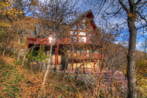 Lookout Pointe Home