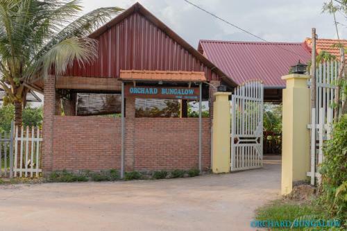 Lodge Orchard Fruit Farm Bungalow