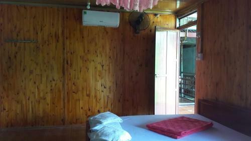 Ba Be Lake Homestay - Quynh Chi