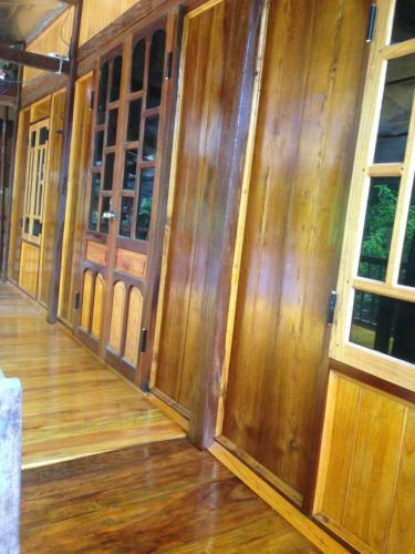 Ba Be Lake Homestay - Quynh Chi