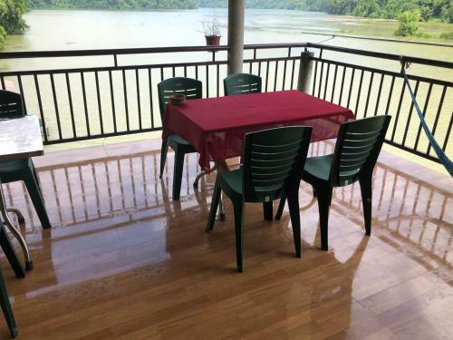 Bed & Breakfast Tr?n Th?c Homestay-ba B?