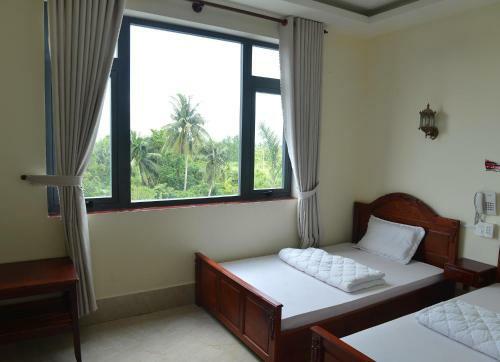 Riverside Cai Be Hotel