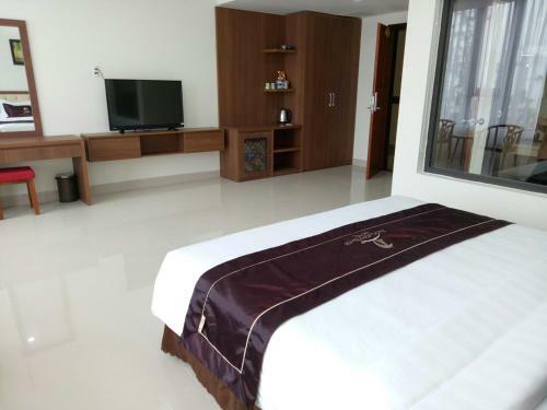 Phu Cuong Beach Hotel