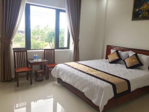Phu Tien Hotel