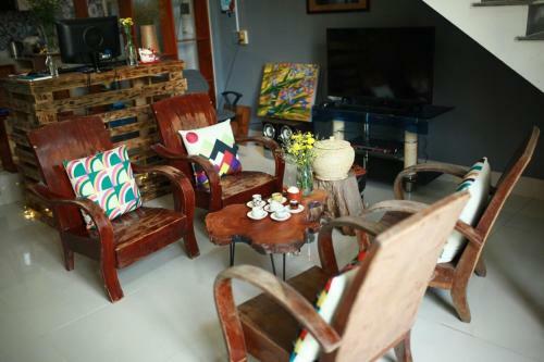 Mia's House