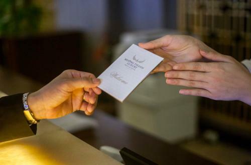 Muong Thanh Luxury Nhat Le Hotel