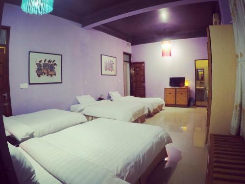 Geminai Hotel & Caf�