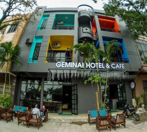 Geminai Hotel & Caf�