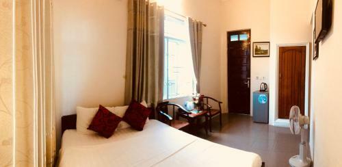 Nam Long Hotel