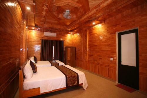 Sky Hotel