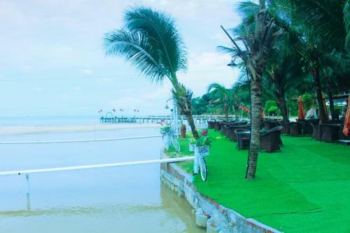 Hotel Chez Carole Beach Resort