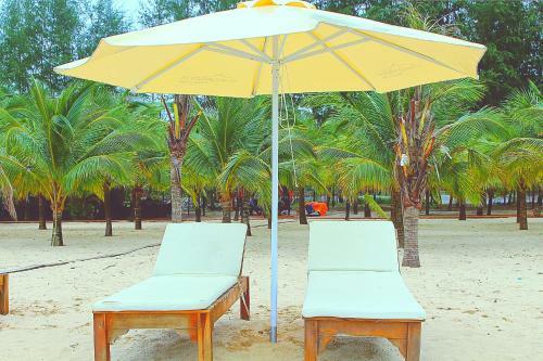 Hotel Chez Carole Beach Resort