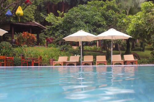 Hotel Chez Carole Beach Resort