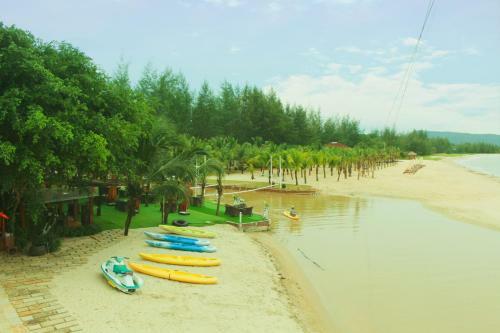 Hotel Chez Carole Beach Resort