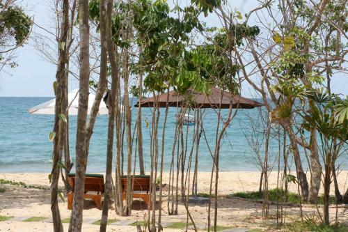 Hotel Gold Sand Beach Bungalow